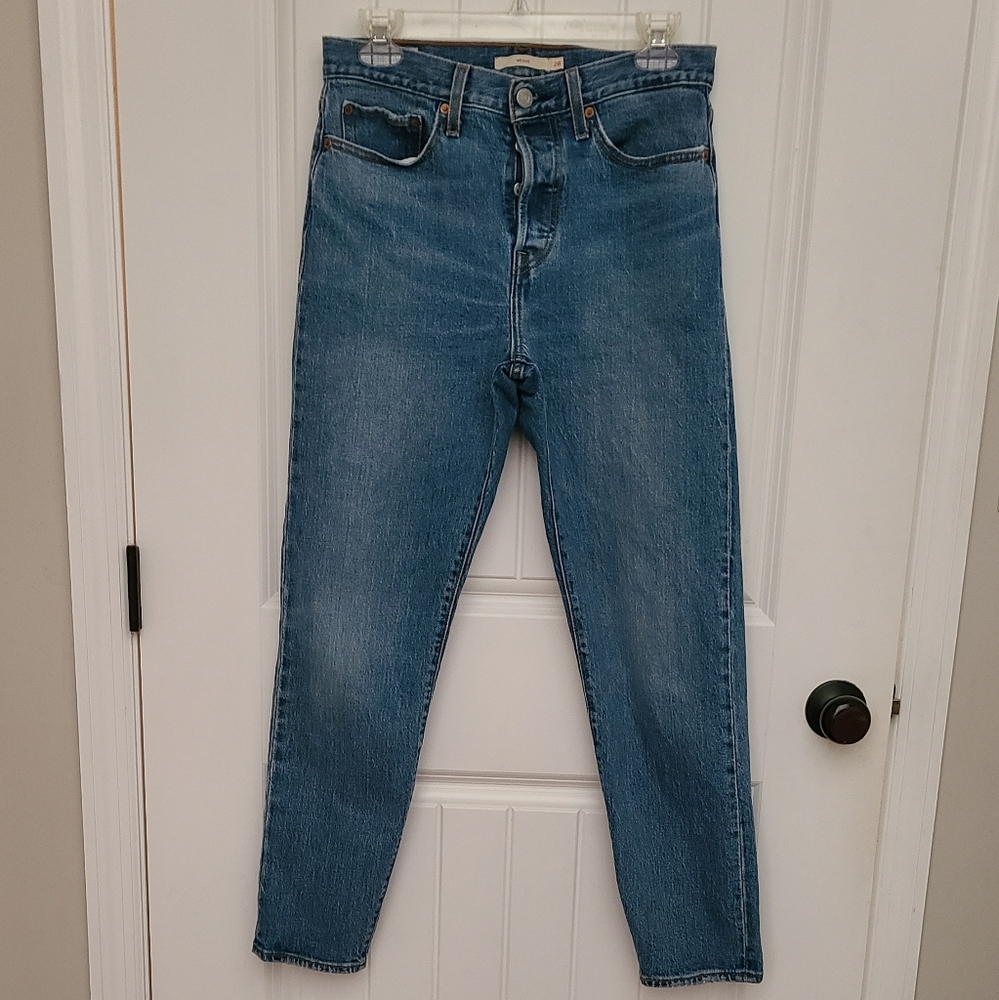 Levi's  Premium Wedgie Jeans